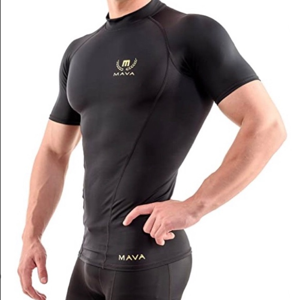 Mens Fittnes compression top.